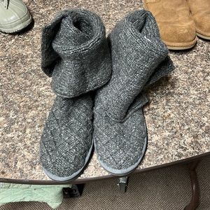 Knitted Ugg boots